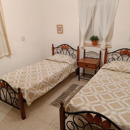 The Grapevine Guest House Paphos Eksteriør billede